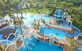 Benalbeach JR Suite
